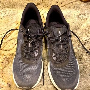 Mens Reebok running shoes